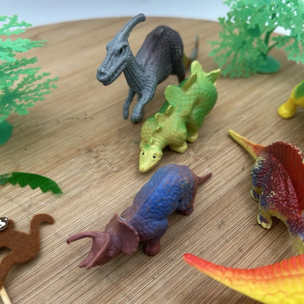 Dinosaurs Plastic  Prehistoric Playset‎ Figure Toys Lot With Trees With Monkeys